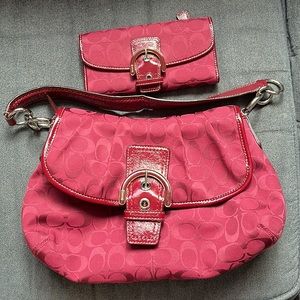 Coach’s Vintage Canvas Jacquard Hobo Handbag w/ matching wallet in Maroon